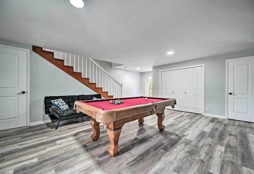 Spacious Brandon Home W/ Private Outdoor Pool