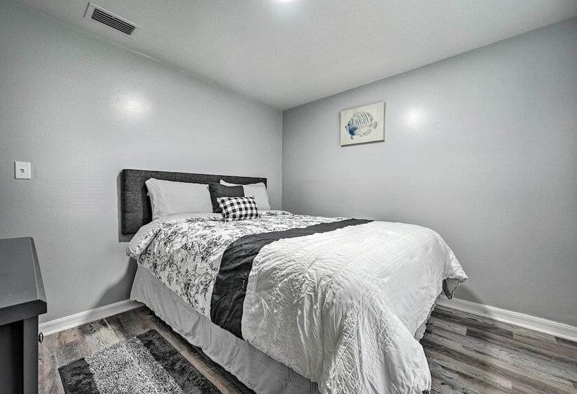 Spacious Brandon Home W/ Private Outdoor Pool