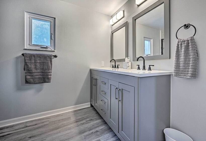 Spacious Brandon Home W/ Private Outdoor Pool