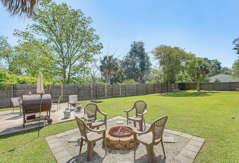 Spacious Charleston Home: Only 3 Mi To Folly Beach