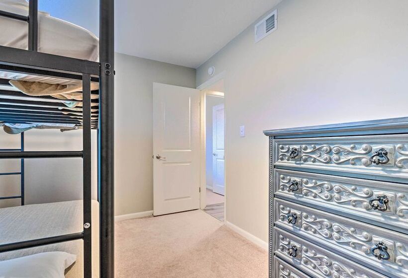 Spacious Fort Walton Beach Home ~ 2 Mi To Beach!