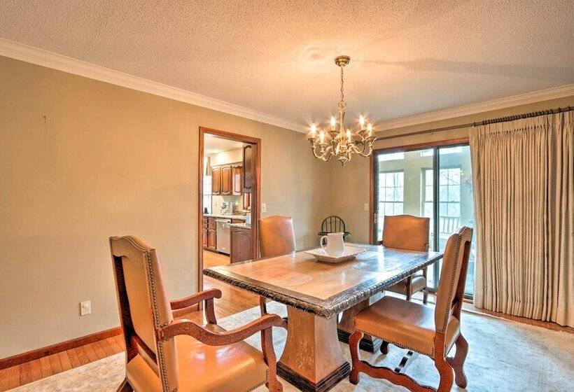 Spacious Home W/ Pond ~ 13 Mi To Columbia!