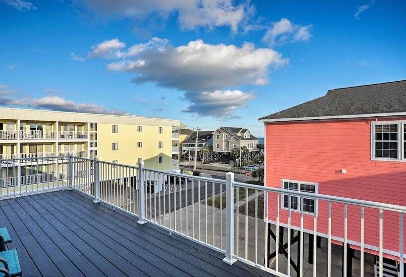 Spacious Murrells Inlet Hub W/ Pool, Walk To Shore