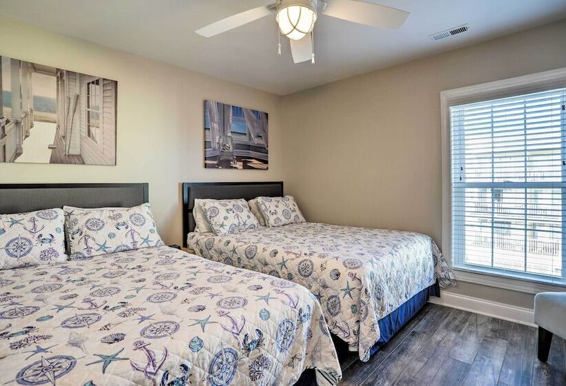 Spacious Murrells Inlet Hub W/ Pool, Walk To Shore