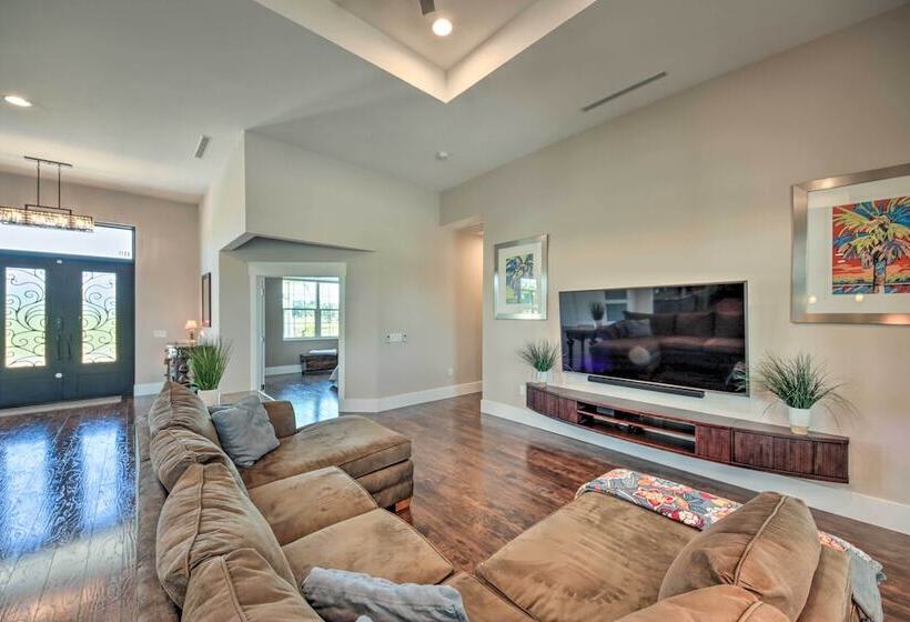 Sprawling Fort Denaud Paradise: Pool, Hot Tub