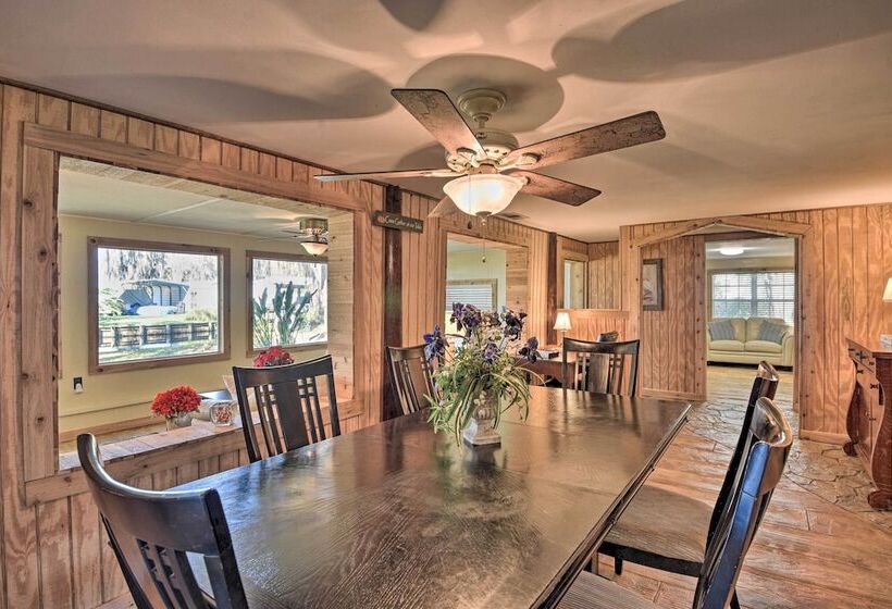 St Johns River Canal Home W/ Grill!