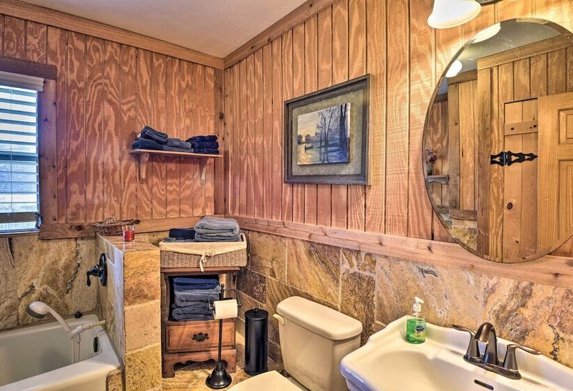 St Johns River Canal Home W/ Grill!