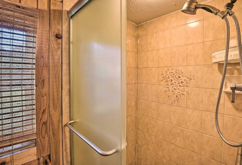 St Johns River Canal Home W/ Grill!