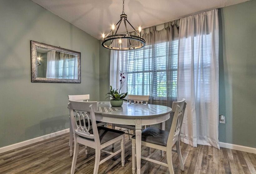 Stellar Fort Walton Retreat ~ 2 Mi To Beach!