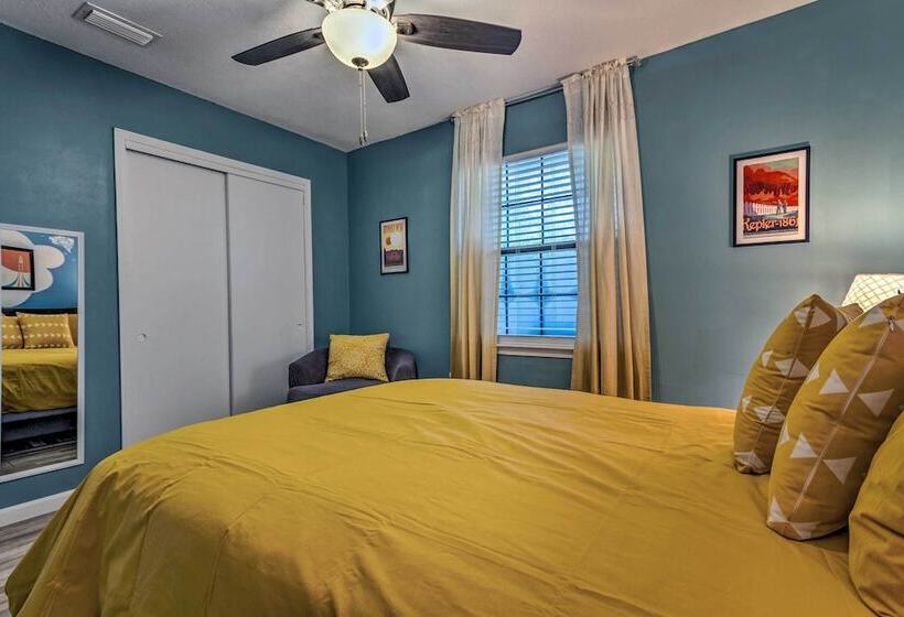 Stellar Fort Walton Retreat ~ 2 Mi To Beach!