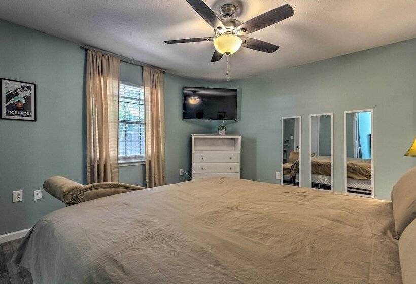 Stellar Fort Walton Retreat ~ 2 Mi To Beach!