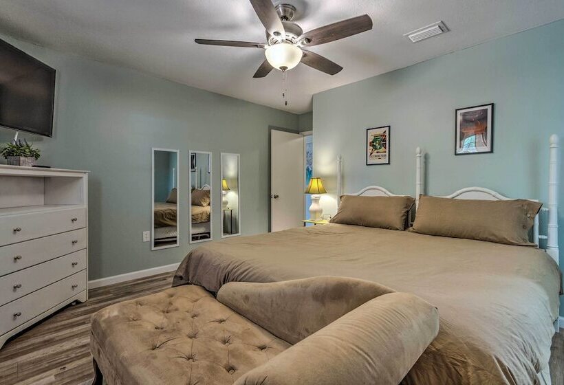 Stellar Fort Walton Retreat ~ 2 Mi To Beach!