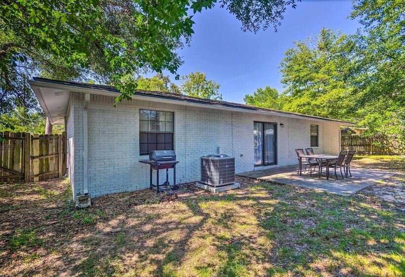 Stellar Fort Walton Retreat ~ 2 Mi To Beach!
