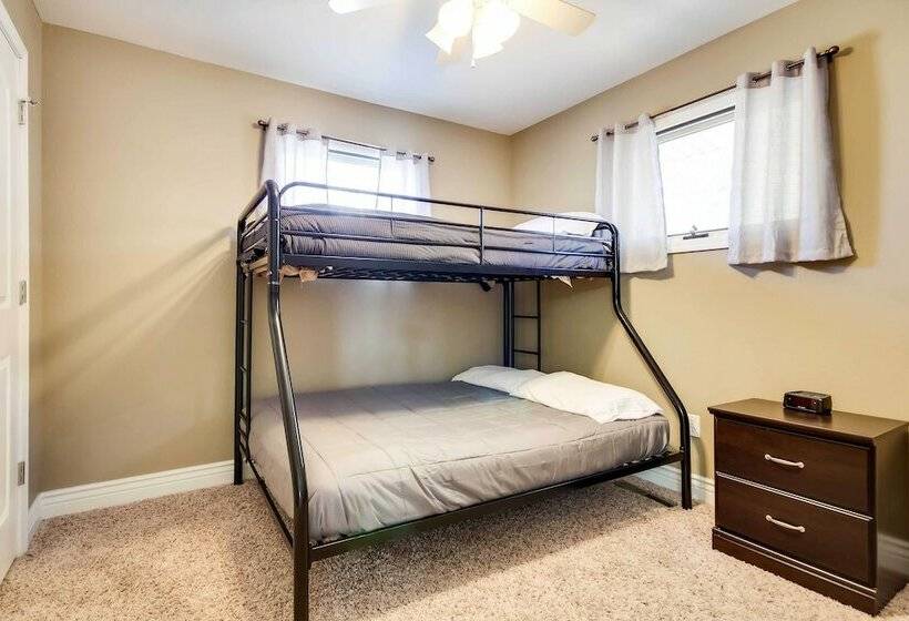 Stunning Lake Ozark Retreat W/ Dock & Boat Slip!