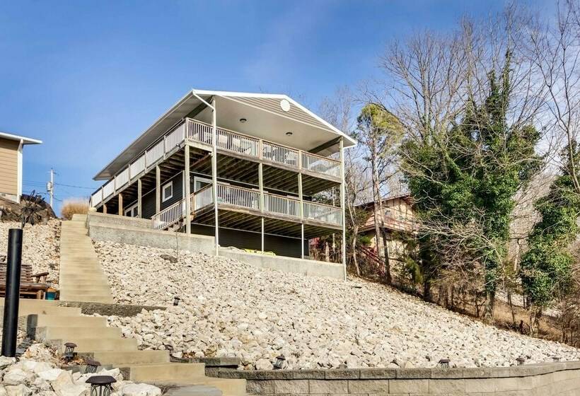 Stunning Lake Ozark Retreat W/ Dock & Boat Slip!
