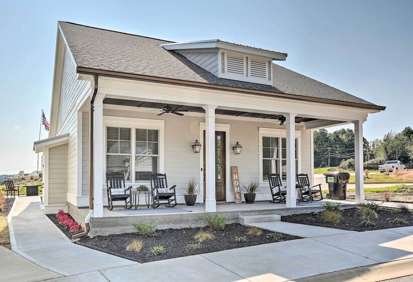 Stunning Lakefront Retreat W/ Dock Access!