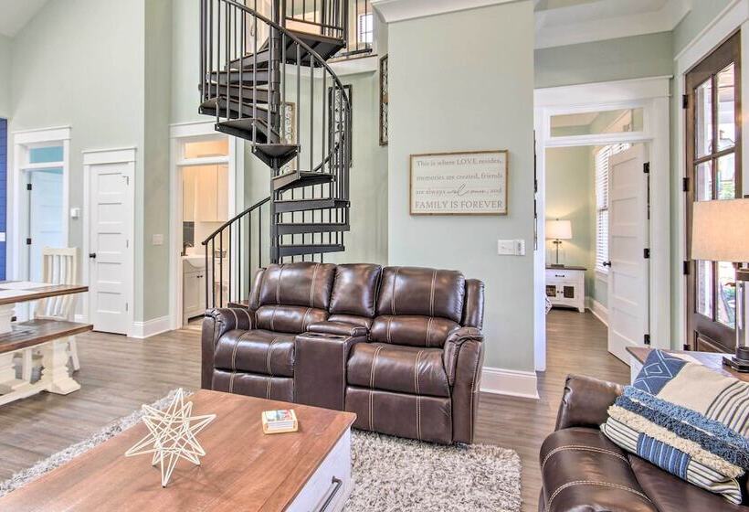 Stunning Lakefront Retreat W/ Dock Access!