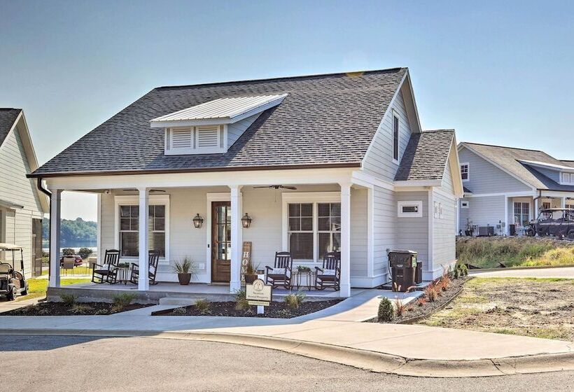 Stunning Lakefront Retreat W/ Dock Access!