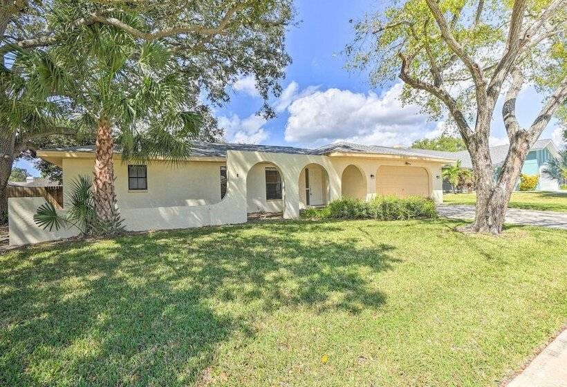 Stunning Retreat ~ 3 Miles To Pier!