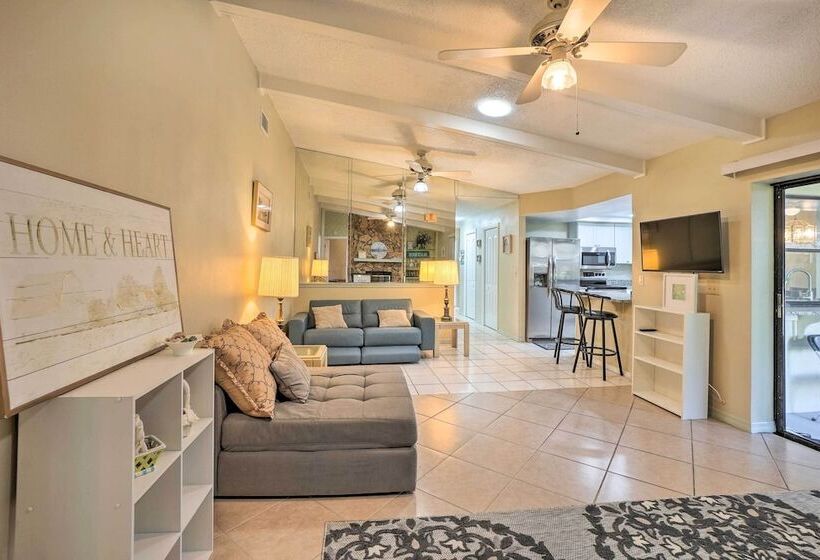 Stunning Retreat ~ 3 Miles To Pier!