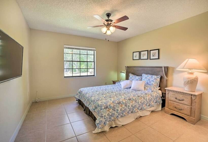 Stunning Retreat ~ 3 Miles To Pier!