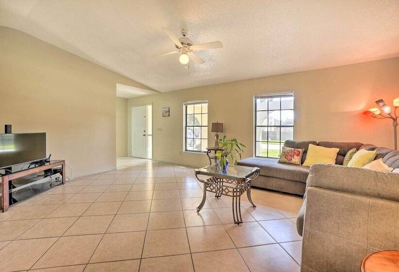 Stunning Retreat ~ 3 Miles To Pier!