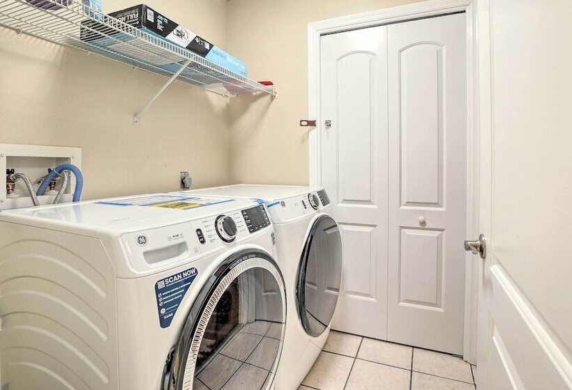 Stunning Retreat ~ 3 Miles To Pier!