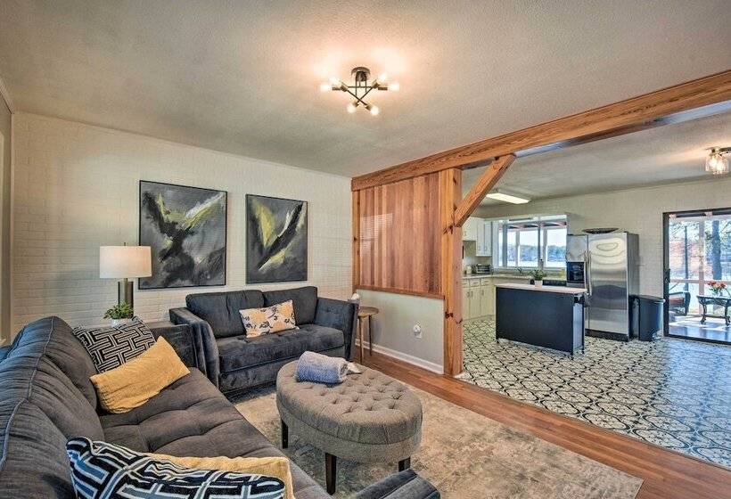 Stunning Seneca Home W/ Lake Keowee Access!
