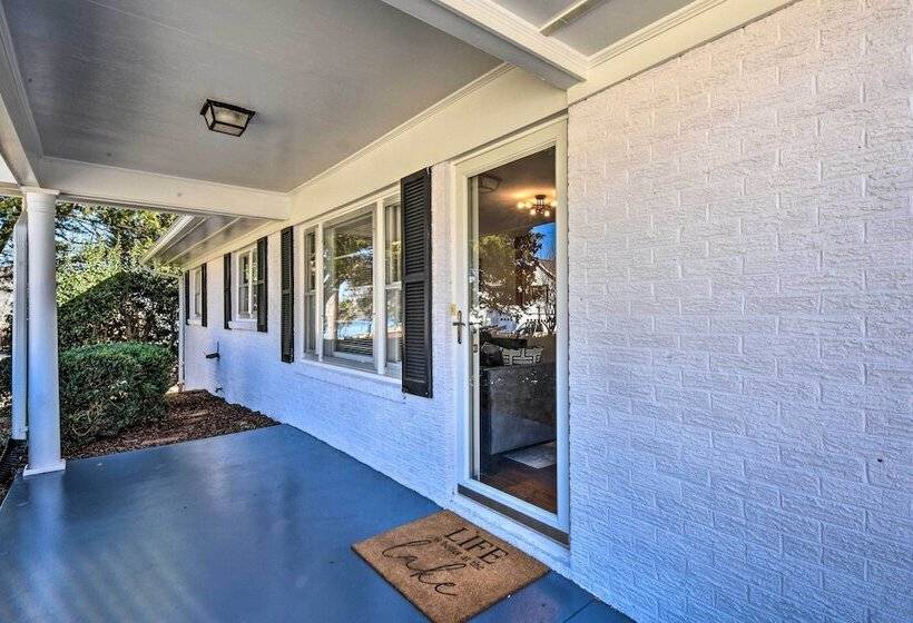 Stunning Seneca Home W/ Lake Keowee Access!