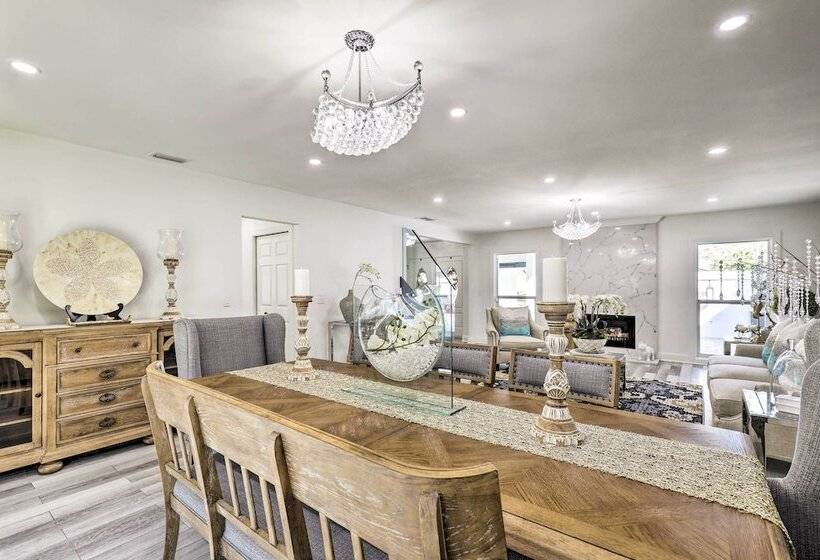 Stunning Tampa Oasis ~ 15 Mi From Downtown!