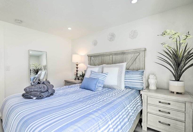 Stunning Tampa Oasis ~ 15 Mi From Downtown!