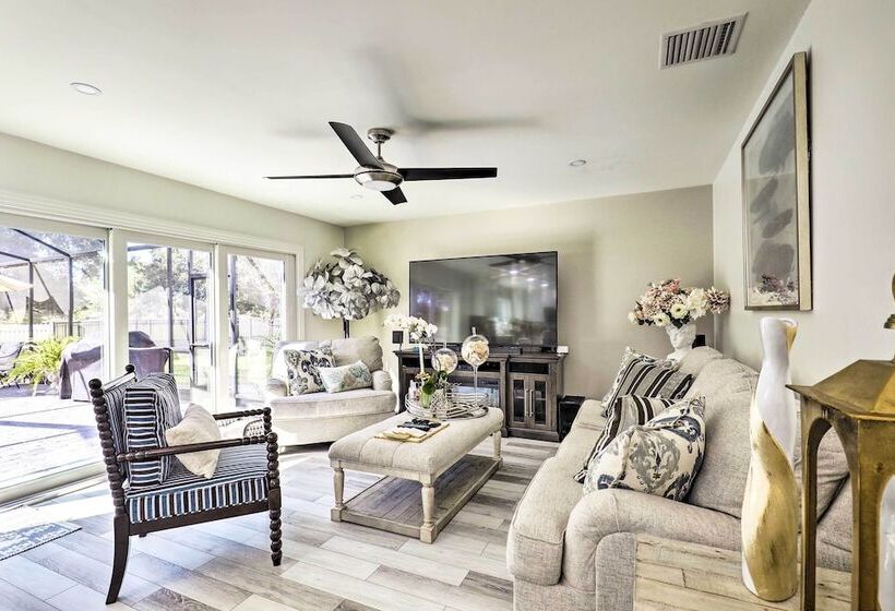 Stunning Tampa Oasis ~ 15 Mi From Downtown!