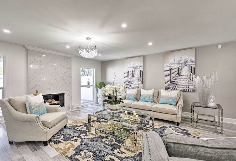 Stunning Tampa Oasis ~ 15 Mi From Downtown!