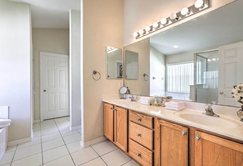 Home W/ Private Pool & Hot Tub ~ 4 Mi To Disney!