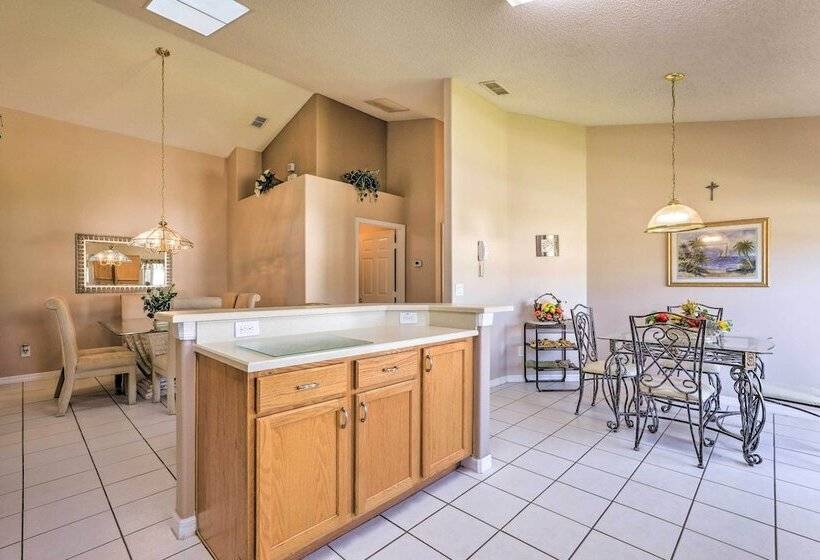 Home W/ Private Pool & Hot Tub ~ 4 Mi To Disney!