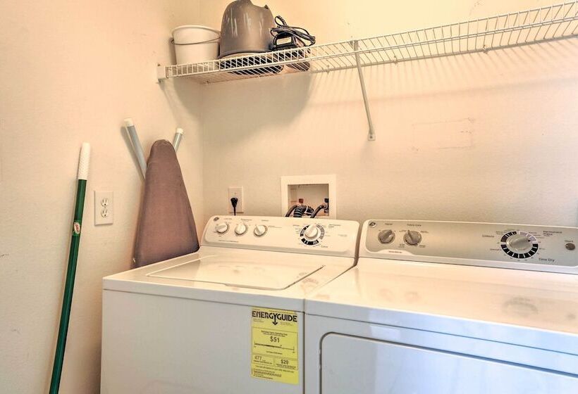 Home W/ Private Pool & Hot Tub ~ 4 Mi To Disney!