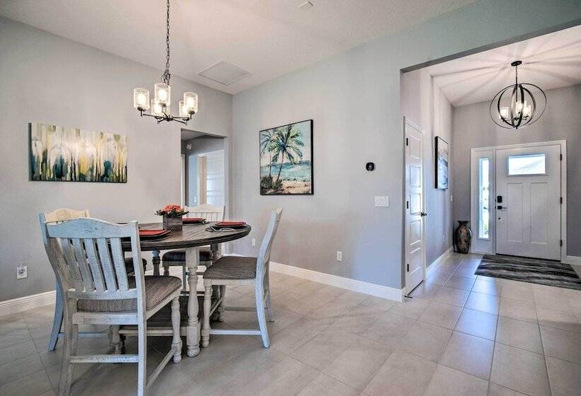 Sunlit Escape In The Villages W/ Screened Porch!