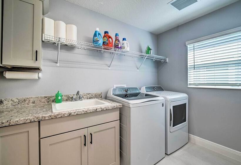 Sunlit Escape In The Villages W/ Screened Porch!