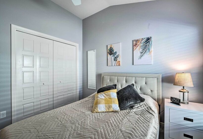 Sunlit Escape In The Villages W/ Screened Porch!