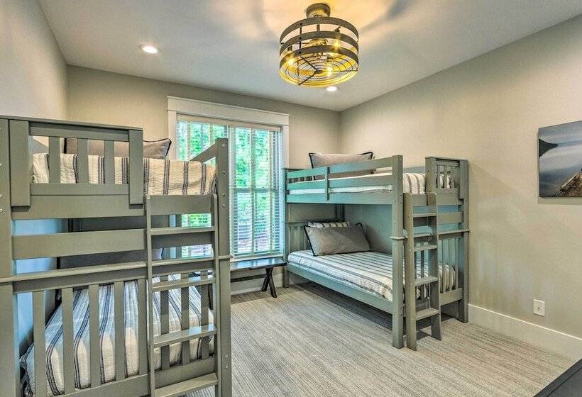 Sunny Fl Home  Miss Millies Landing  W/ Deck!