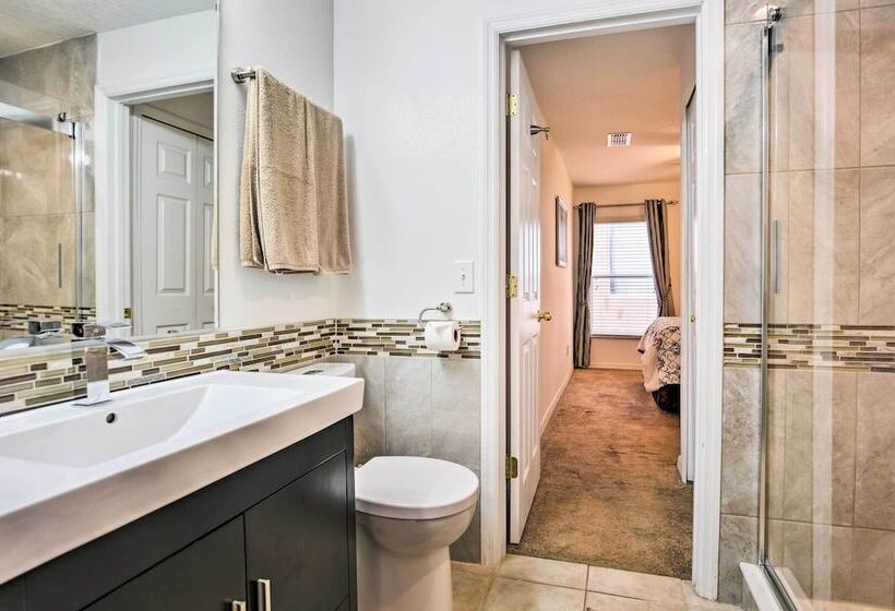 Retreat W/ Pool: 25 Mi To Disney