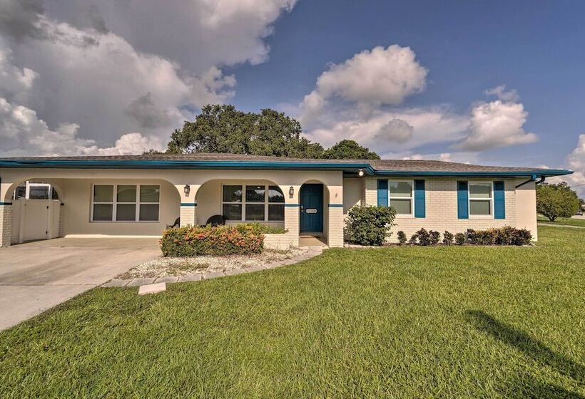 Sunny Port Charlotte Family Retreat: 3 Mi To Beach