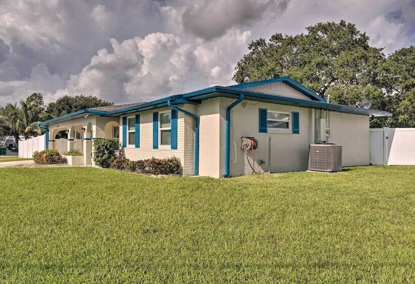 Sunny Port Charlotte Family Retreat: 3 Mi To Beach