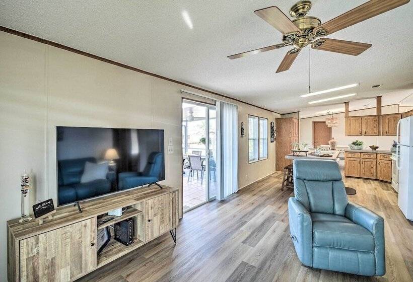 Sunny Waterfront Welaka Home W/ Private Dock!