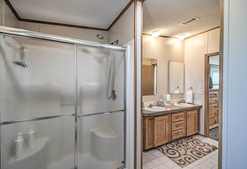 Sunny Waterfront Welaka Home W/ Private Dock!