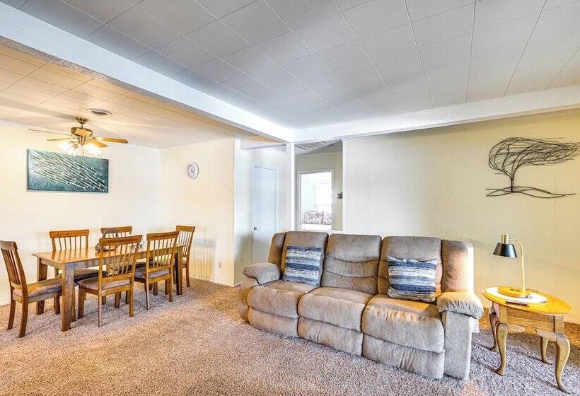 Sunrise Beach Cottage W/ Dock & Boat Launch!