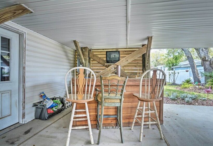 Surfside Beach Home W/ Resort Perks: Walk To Beach