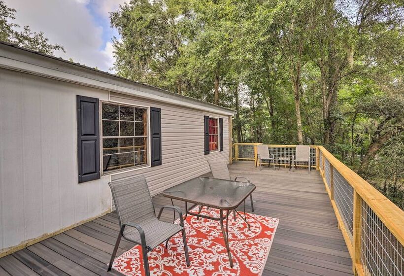 Suwannee Riverfront Home: Grill, Near Springs