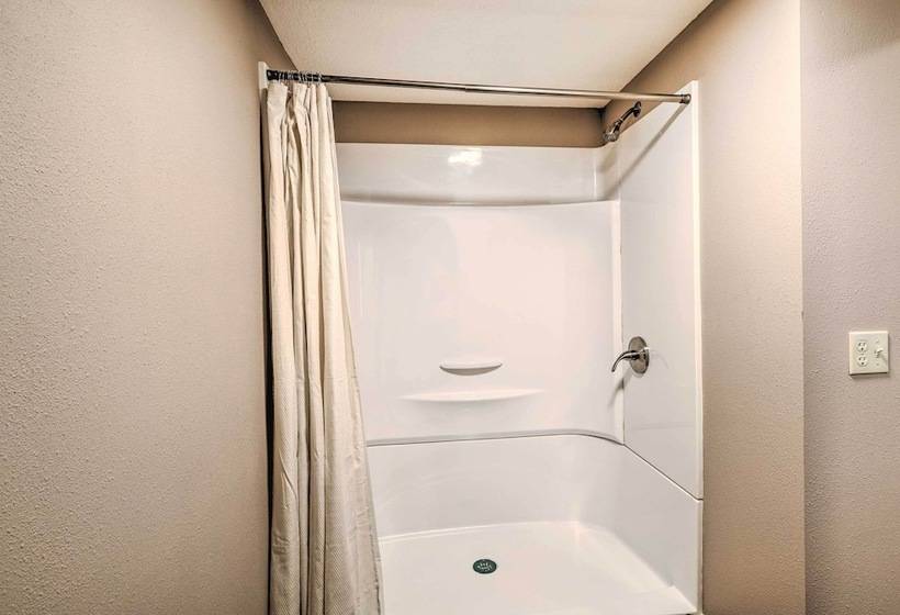 Suwannee Riverfront Home: Grill, Near Springs