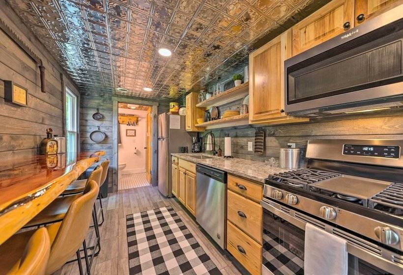 The Reubling House Modern Rustic Cabin!